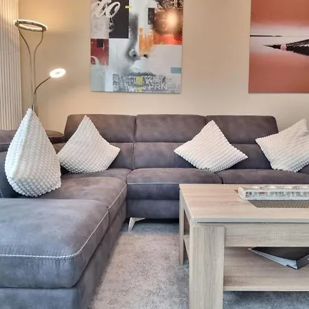 Apartment Strandgut Inkl Saisonstrandkorb Und Waesche Set Heiligenhafen